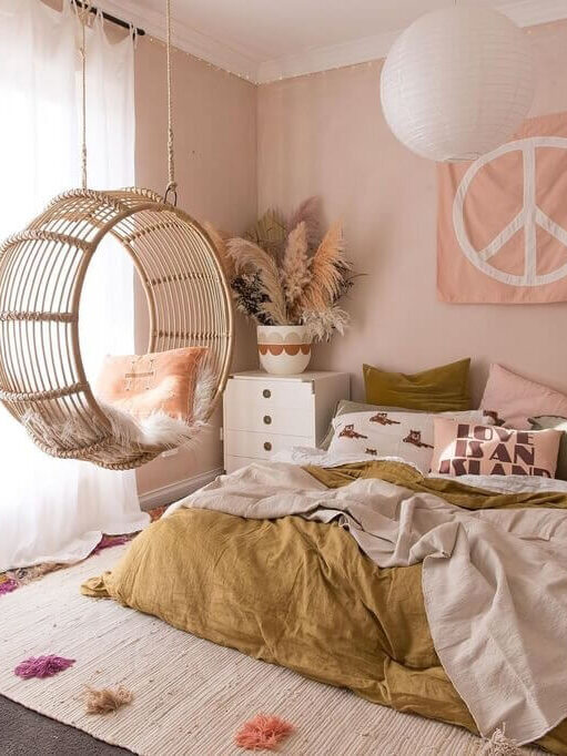 https://thenordroom.com/wp-content/uploads/2021/08/bedroom-pink-walls-nordroom28229-edited.jpg?utm_source=chatgpt.com